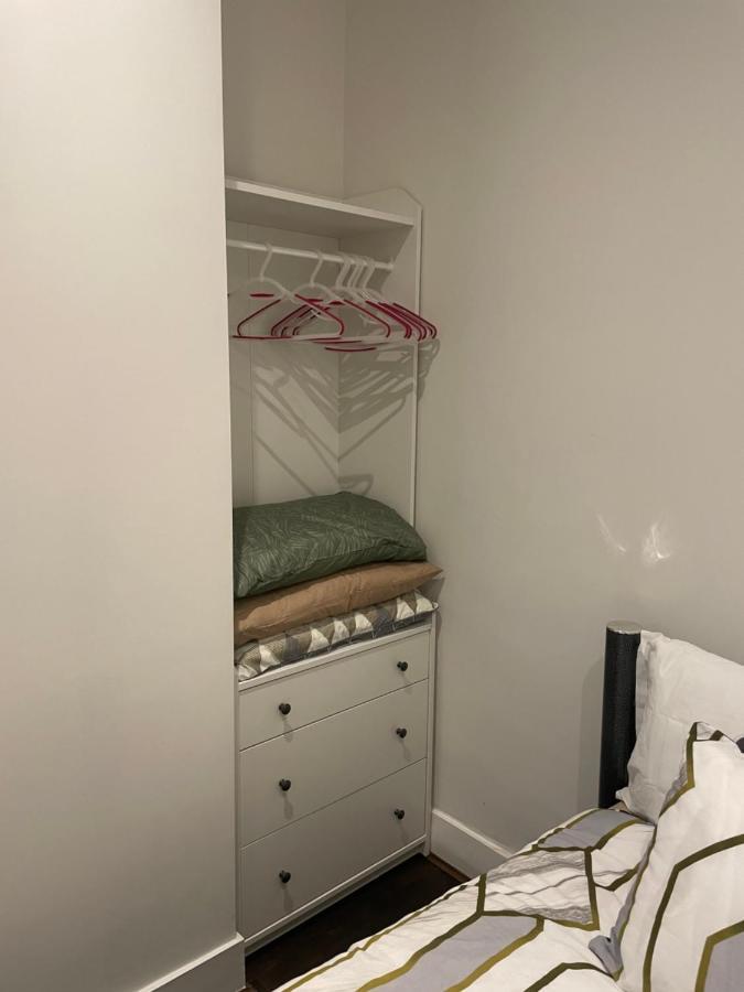 Apartamento Entire Luxurious Flat Sleeps 4 Persons Londres Exterior foto